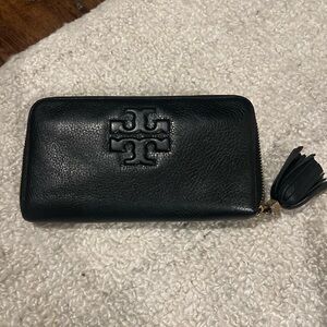 Tory Burch black leather wallet